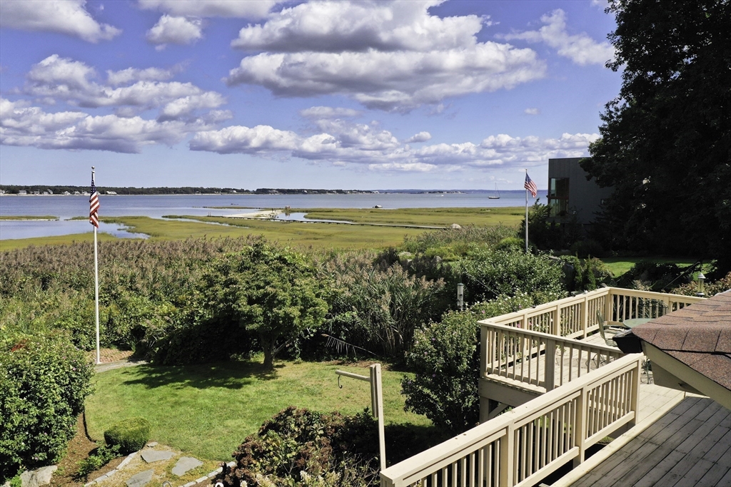 15 Arrowhead Lane Marion, MA 02738 - Photo 35 of 42 a view of a balcony with ocean view