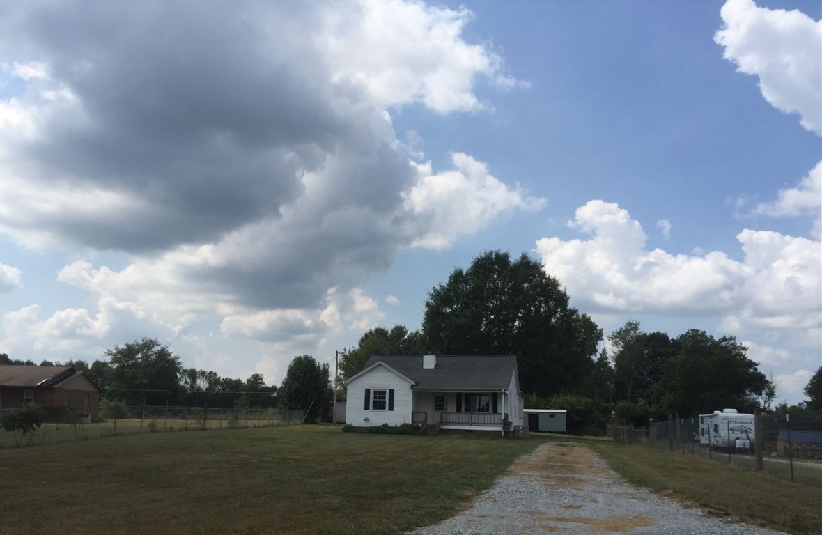 110 Shiflet Road Anderson, SC 29624 - Photo 4 of 22
