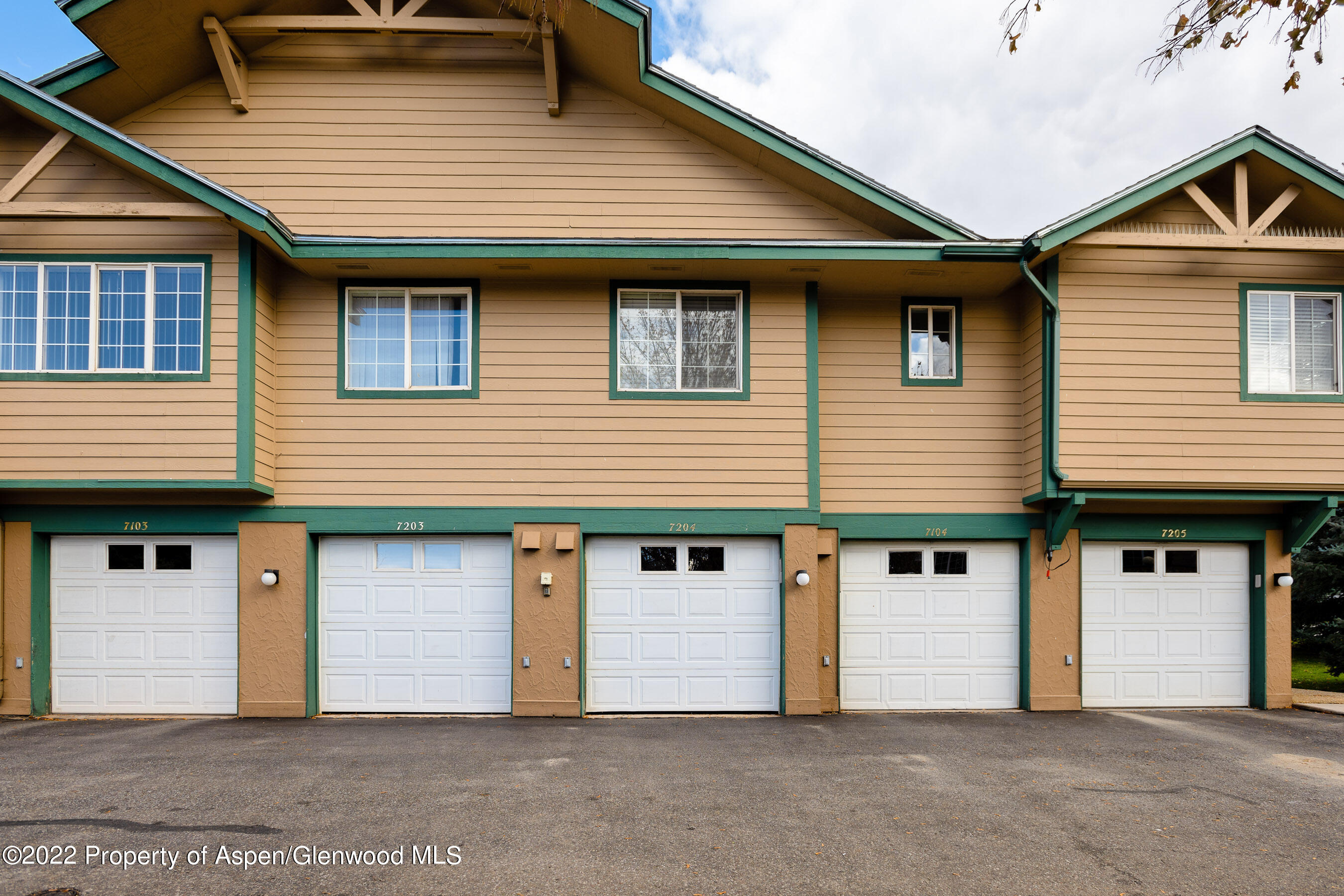 7204 Elk Run Drive Basalt, CO 81621 - Photo 17 of 20 a front view of a house