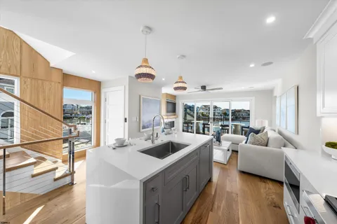 $4,450,000 | 233 West 17th Street, Ocean City, NJ 08226