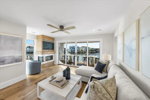 $4,450,000 | 233 West 17th Street, Ocean City, NJ 08226