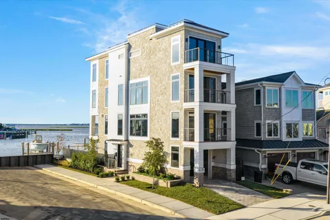 $4,450,000 | 233 West 17th Street, Ocean City, NJ 08226