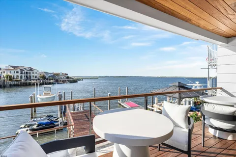 $4,450,000 | 233 West 17th Street, Ocean City, NJ 08226