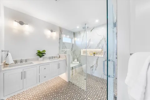 $4,450,000 | 233 West 17th Street, Ocean City, NJ 08226