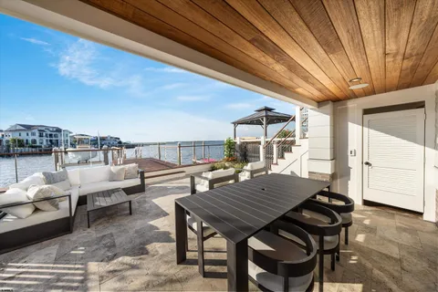 $4,450,000 | 233 West 17th Street, Ocean City, NJ 08226