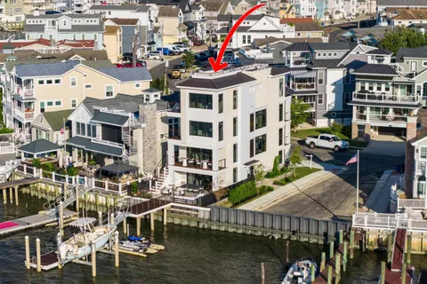 $4,450,000 | 233 West 17th Street, Ocean City, NJ 08226