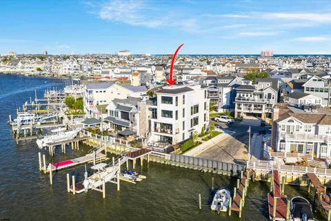 $4,450,000 | 233 West 17th Street, Ocean City, NJ 08226