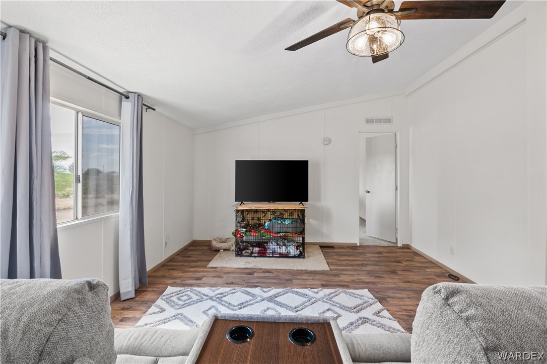 4069 Cove Road Golden Valley, AZ 86413 - Photo 15 of 57