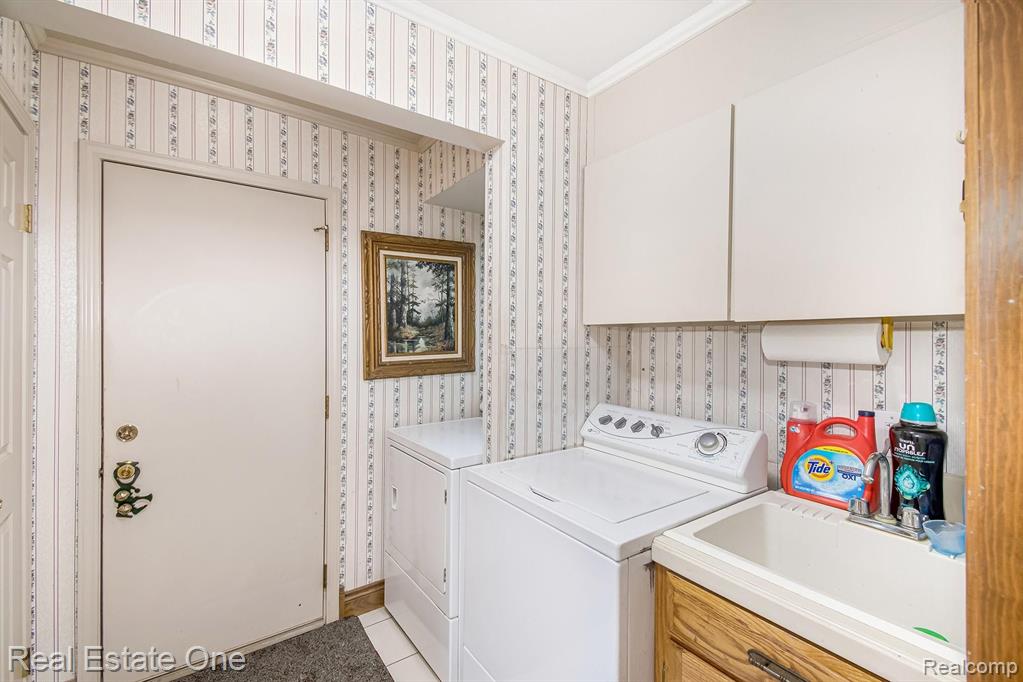 33821 Argonne Road Farmington Hills, MI 48335 - Photo 13 of 39