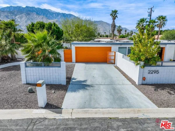 $3,990 | 2295 East Nicola Road, Palm Springs, CA 92262