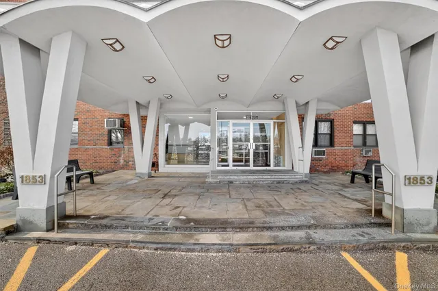 a view of a tall building