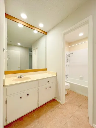 $2,250 | 11807 Knights Bridge, Austin, TX 78759