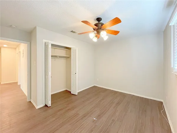 $2,250 | 11807 Knights Bridge, Austin, TX 78759
