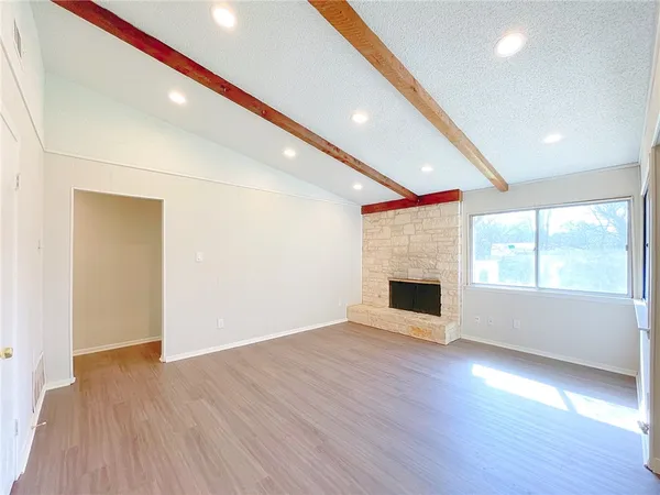 $2,250 | 11807 Knights Bridge, Austin, TX 78759