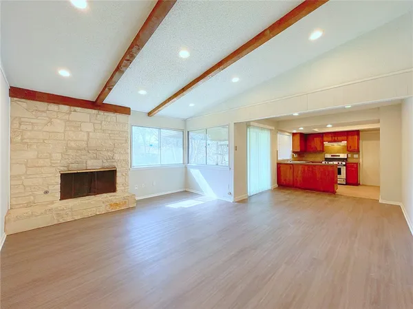 $2,250 | 11807 Knights Bridge, Austin, TX 78759