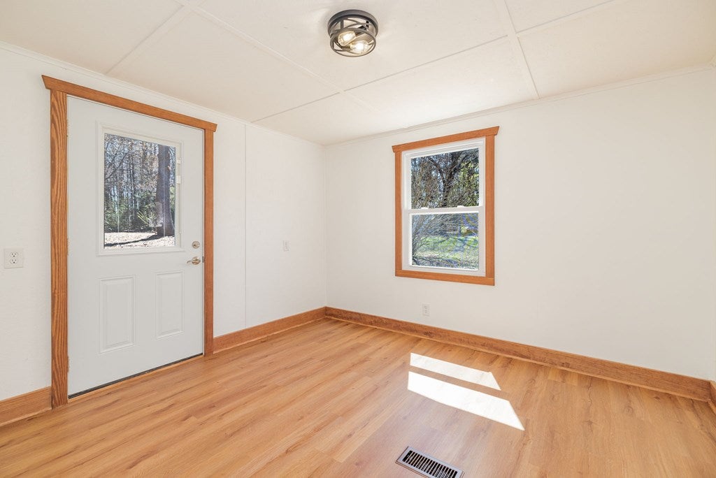 88 Branch Road Brodnax, VA 23920 - Photo 21 of 38 Gallery Image 21