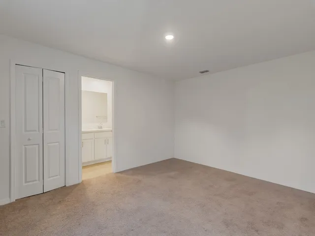 $325,000 | 7775 101st Avenue, Vero Beach, FL 32967