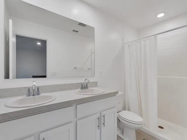 $325,000 | 7775 101st Avenue, Vero Beach, FL 32967