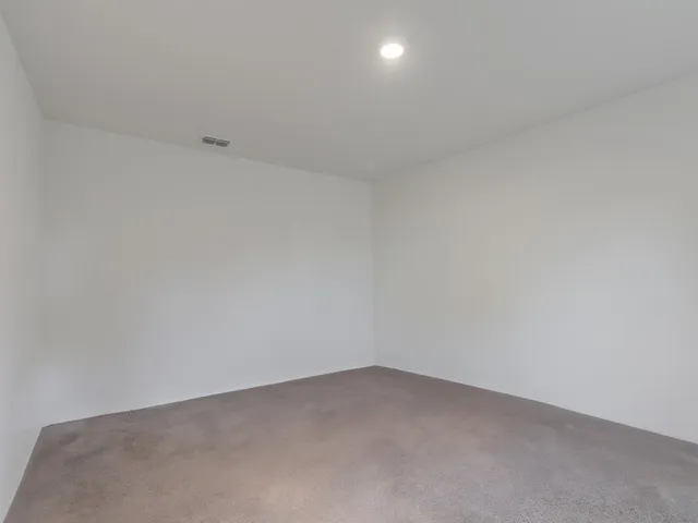 $325,000 | 7775 101st Avenue, Vero Beach, FL 32967