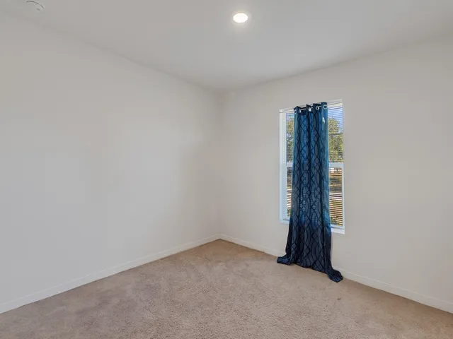 $325,000 | 7775 101st Avenue, Vero Beach, FL 32967