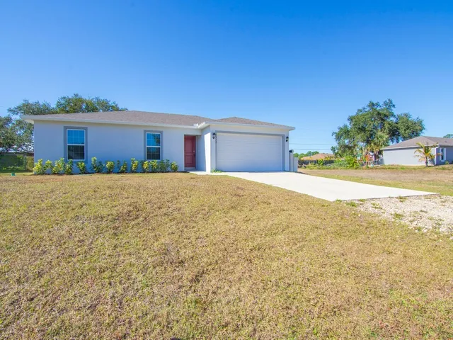 $325,000 | 7775 101st Avenue, Vero Beach, FL 32967