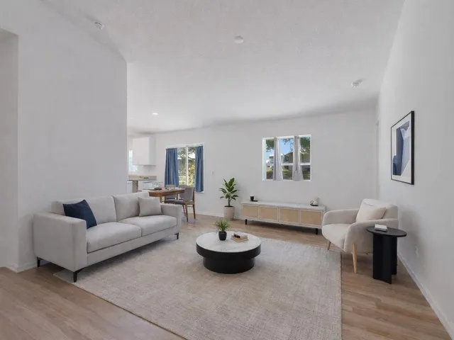 $325,000 | 7775 101st Avenue, Vero Beach, FL 32967