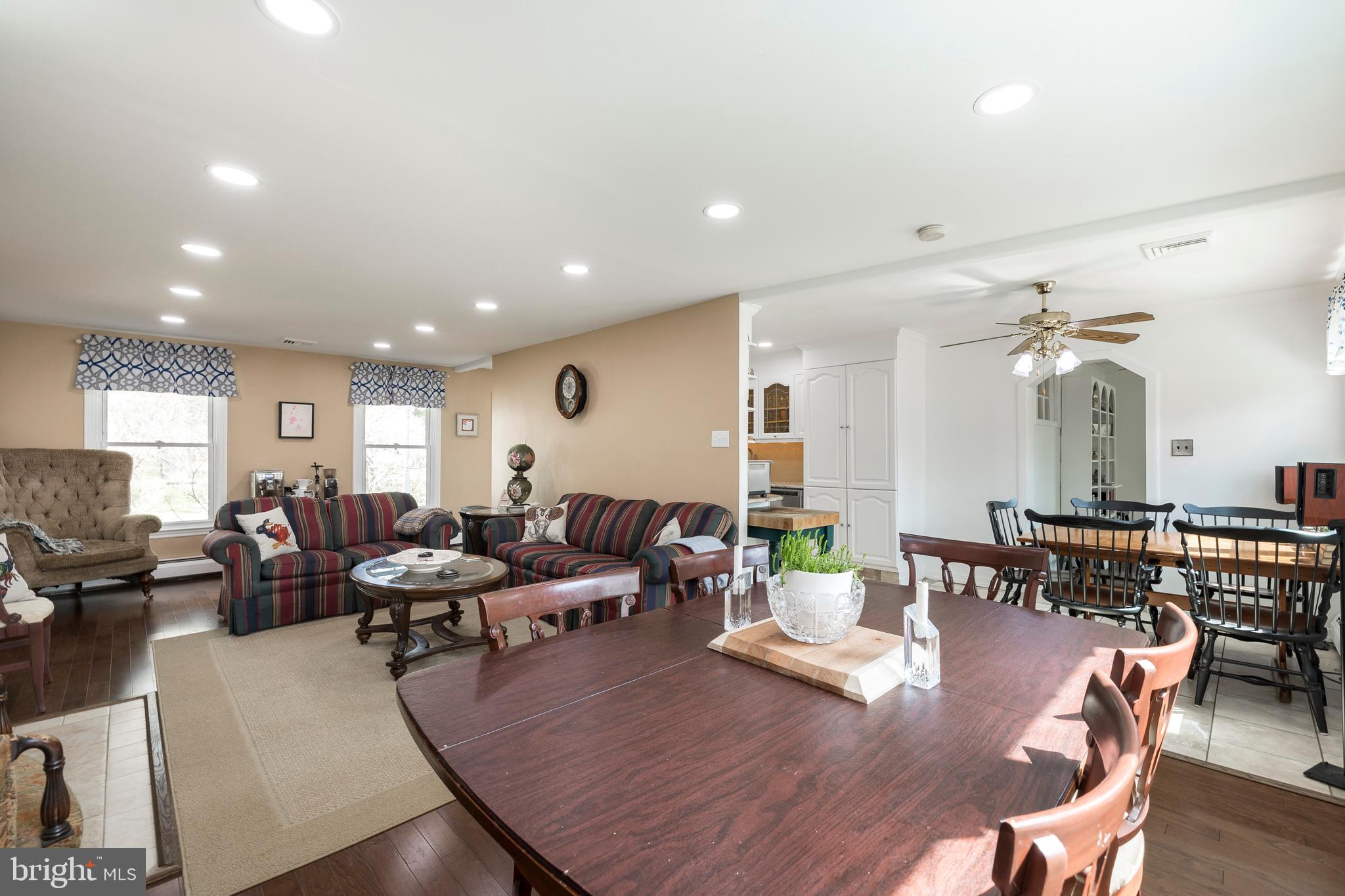 84 Conestoga Road Malvern, PA 19355 - Photo 22 of 41 Dining area in living room