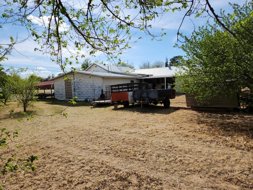 419 Fifth Street McLean, TX 79057 - Photo 10 of 34 Current property condition