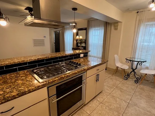 $1,550 | 4709 Park Drive, Houston, TX 77023