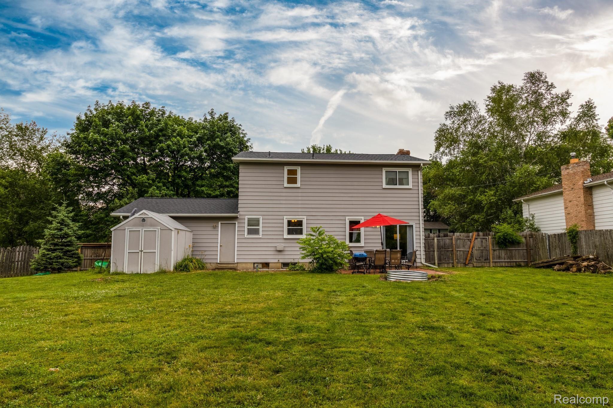 5332 North Georgetown Road Grand Blanc, MI 48439 - Photo 21 of 21 IMG 9634.jpg