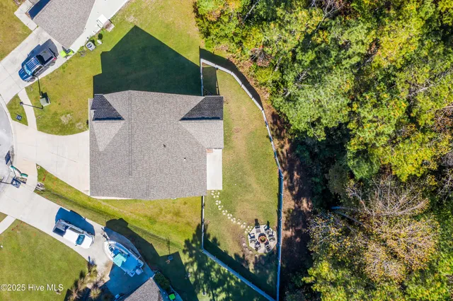 $394,600 | 508 Diamond Ridge Court, Hubert, NC 28539