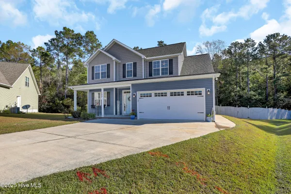 $379,900 | 508 Diamond Ridge Court, Hubert, NC 28539