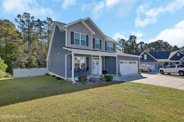 $394,600 | 508 Diamond Ridge Court, Hubert, NC 28539