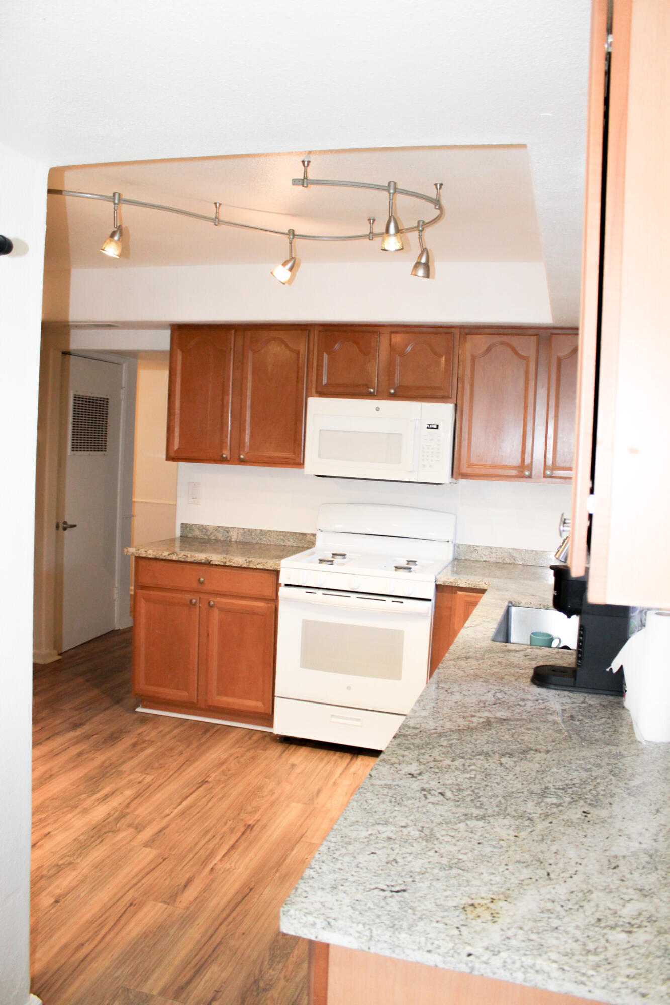 1710 Luning Street Red Bluff, CA 96080 - Photo 24 of 32 IMG_2932