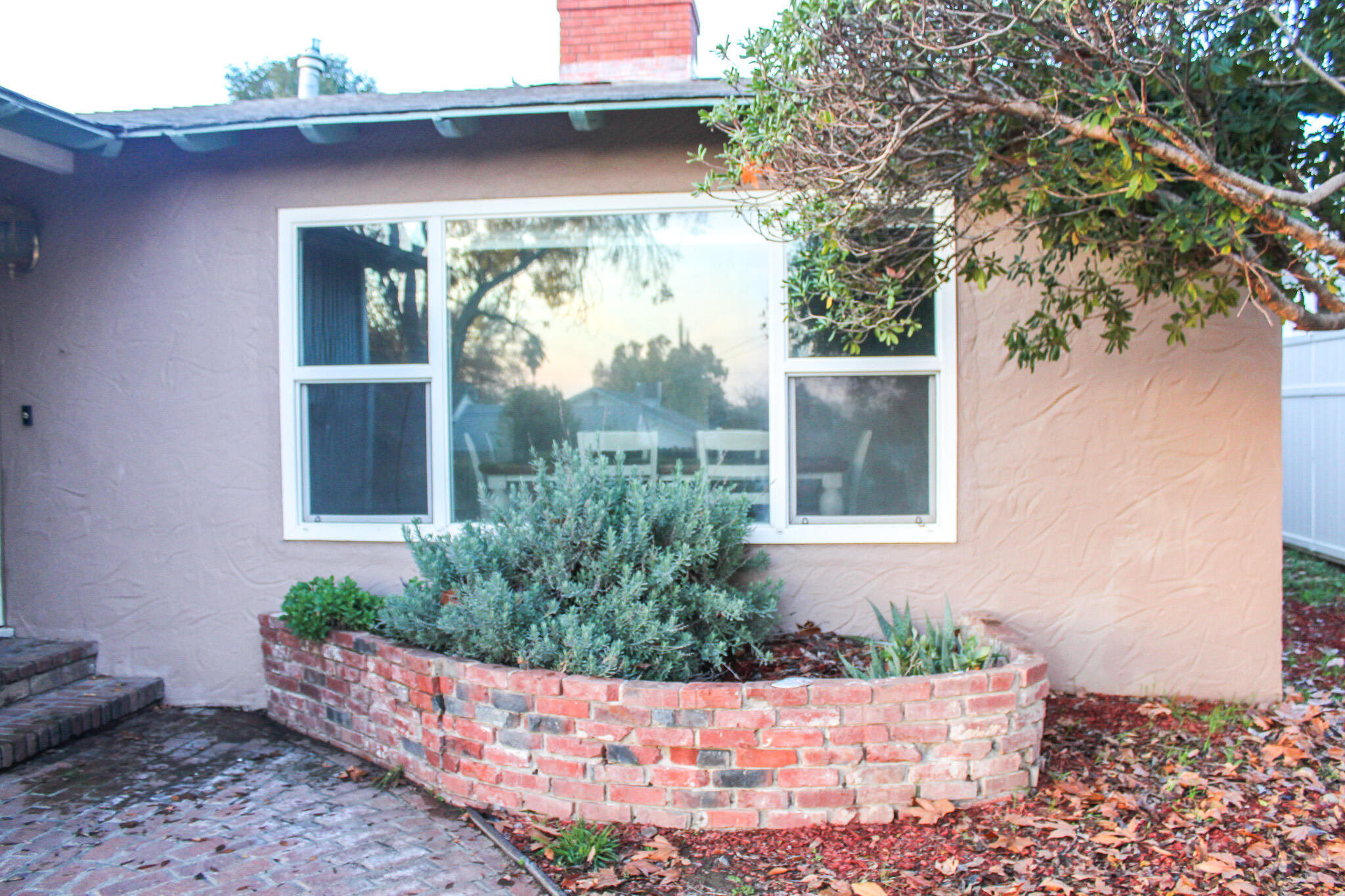 1710 Luning Street Red Bluff, CA 96080 - Photo 4 of 32 IMG_2944