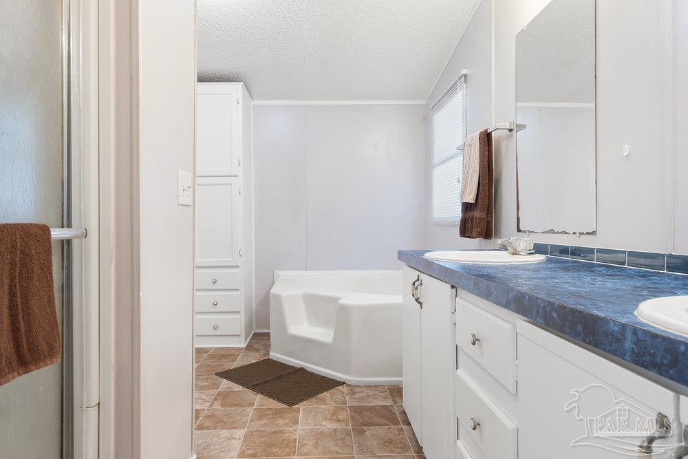 4855 Persimmon Hollow Road Milton, FL 32583 - Photo 5 of 16