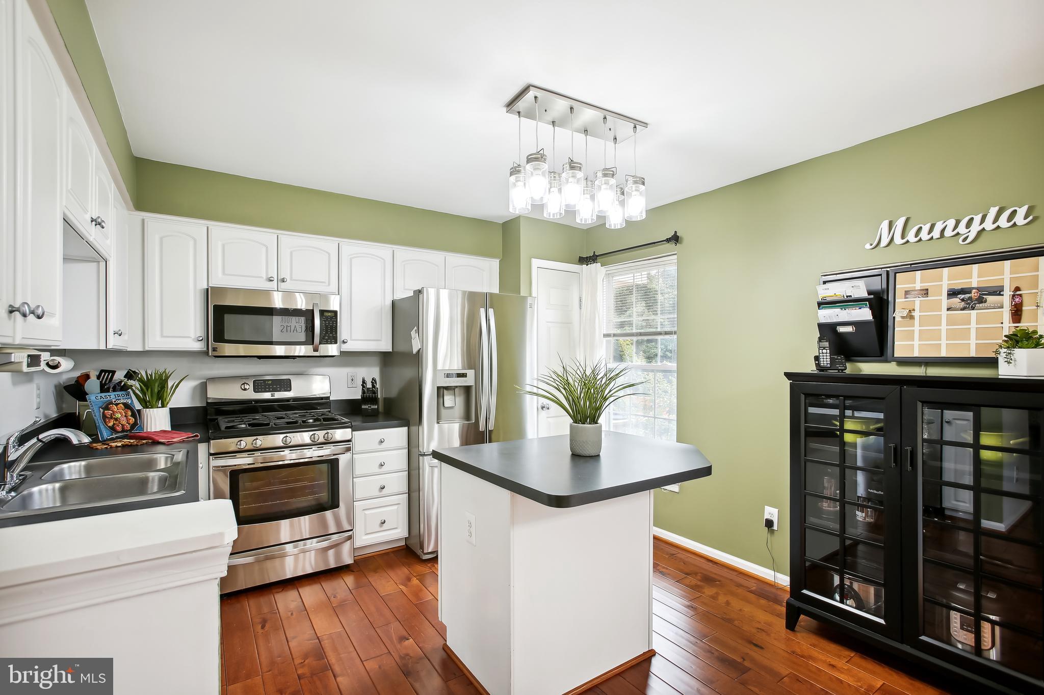 6379 Stagg Court Springfield, VA 22150 - Photo 9 of 51