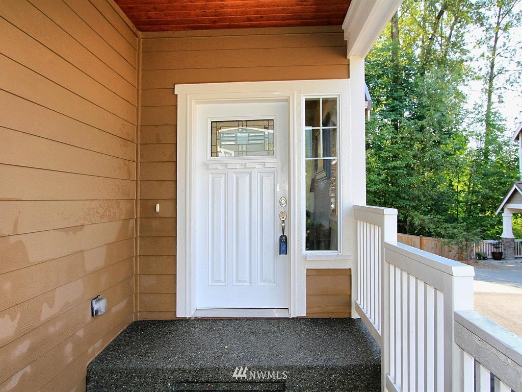 1365 Northeast 14th Street Renton, WA 98059 - Photo 2 of 23 Gallery Image 2