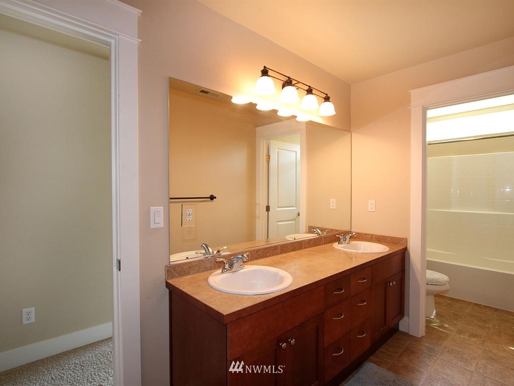 1365 Northeast 14th Street Renton, WA 98059 - Photo 14 of 23 Gallery Image 14
