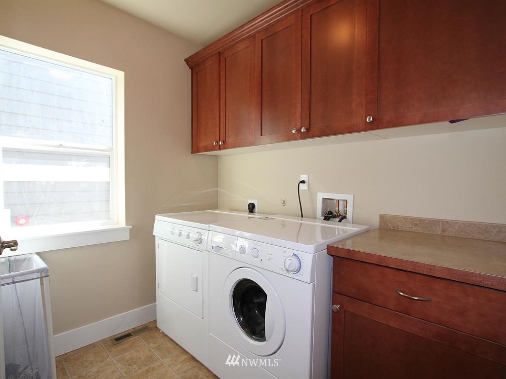 1365 Northeast 14th Street Renton, WA 98059 - Photo 19 of 23 Gallery Image 19