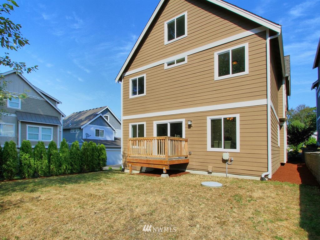 1365 Northeast 14th Street Renton, WA 98059 - Photo 21 of 23 Gallery Image 21