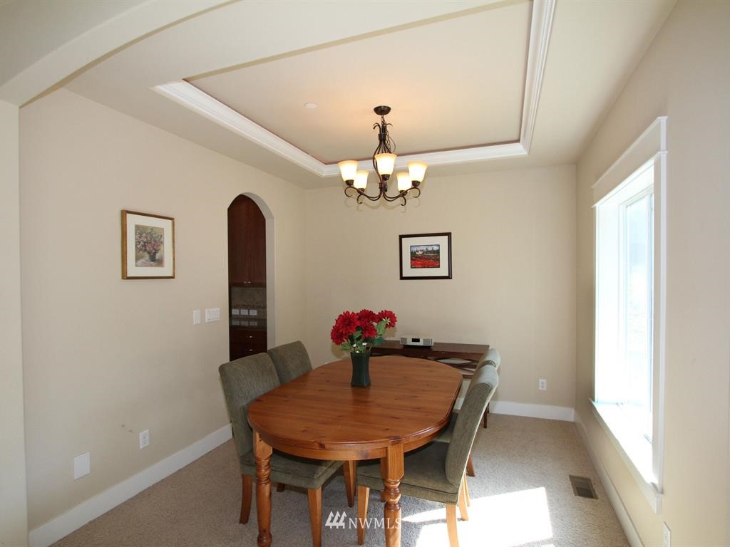 1365 Northeast 14th Street Renton, WA 98059 - Photo 6 of 23 Gallery Image 6