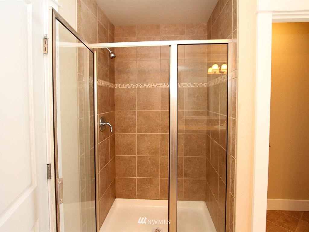1365 Northeast 14th Street Renton, WA 98059 - Photo 10 of 23 Gallery Image 10