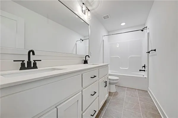 $335,000 | 3336 Tracy Avenue, Kansas City, MO 64109