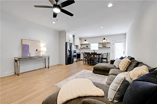 $335,000 | 3336 Tracy Avenue, Kansas City, MO 64109