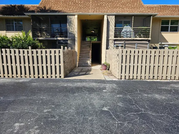$2,100 | 1301 Northwest 12th Avenue, Unit 415A, Boca Raton, FL 33486