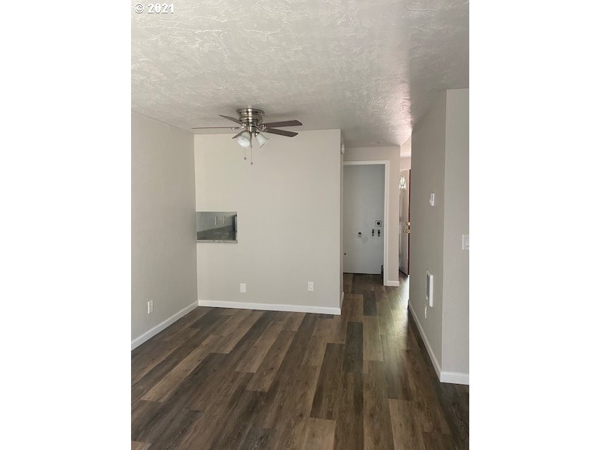 1492 Fetters Loop Eugene, OR 97402 - Photo 12 of 24 Gallery Image 12