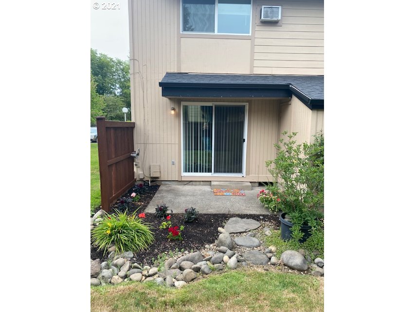 1492 Fetters Loop Eugene, OR 97402 - Photo 24 of 24 Gallery Image 24