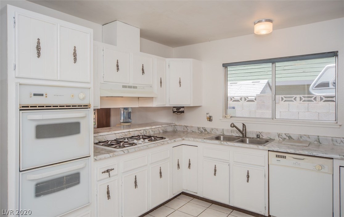 812 Altamira Road Las Vegas, NV 89145 - Photo 6 of 35 Gallery Image 6