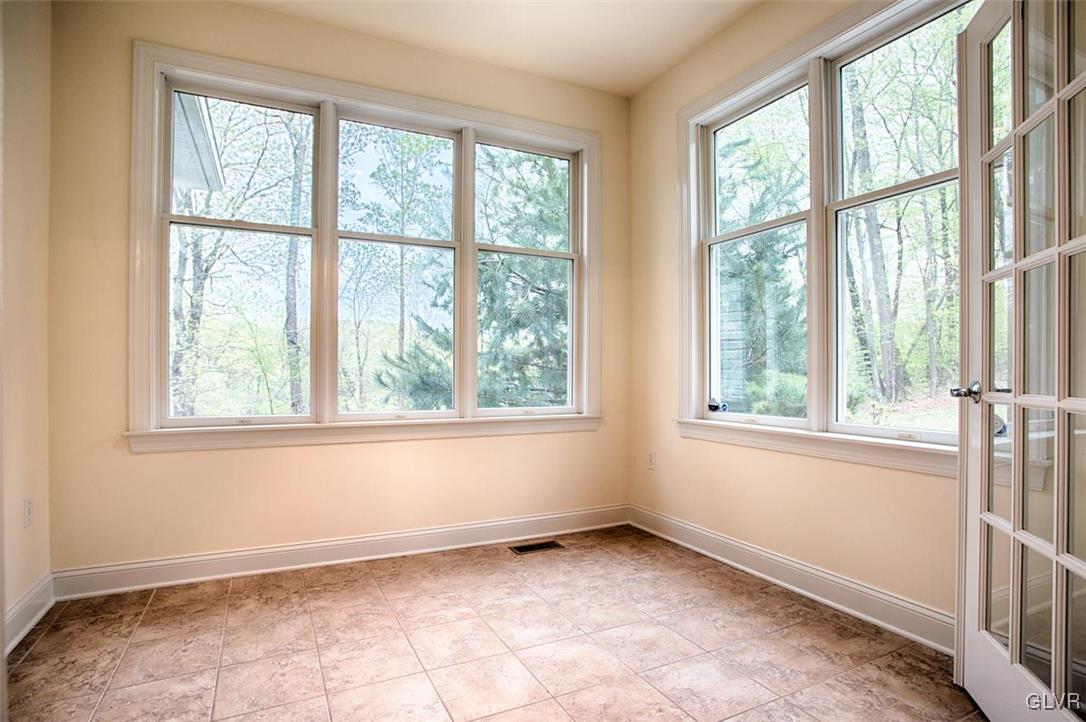4261 Helms Road Hellertown, PA 18055 - Photo 14 of 47